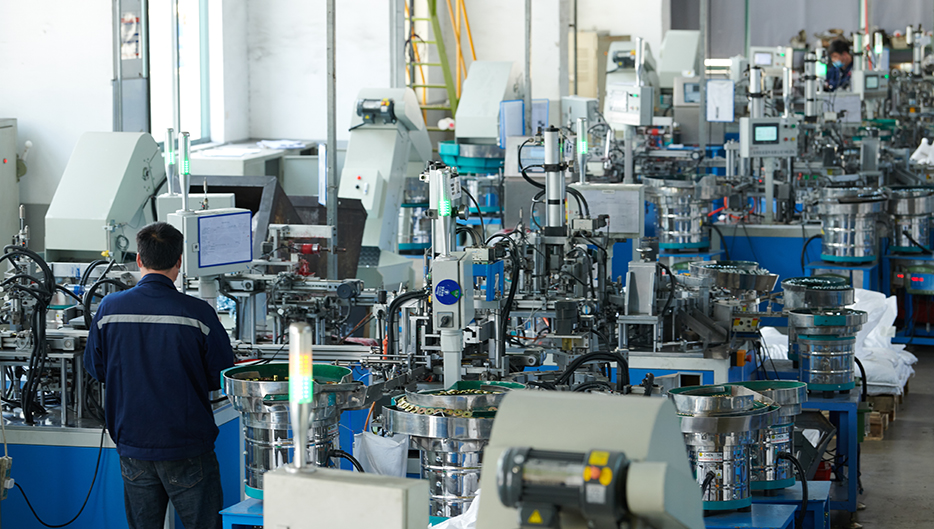 L&iacute;nea de ensamblaje totalmente autom&aacute;tica