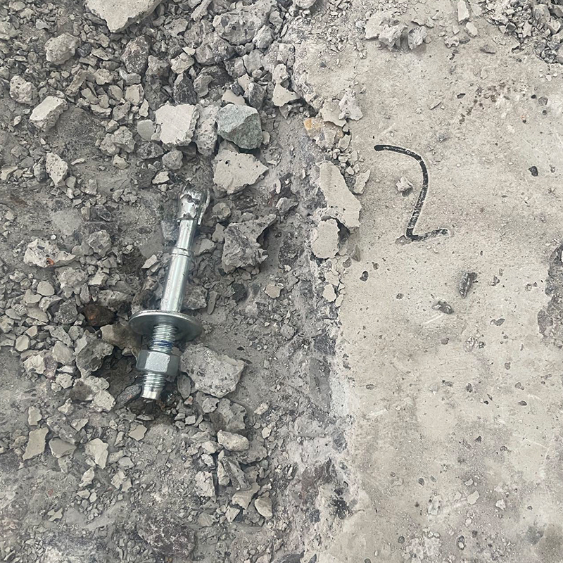 GLA-B 螺杆式膨胀锚栓